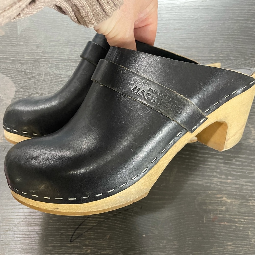 Black Swedish Hasbeens leather clogs, heeled clogs, size 7